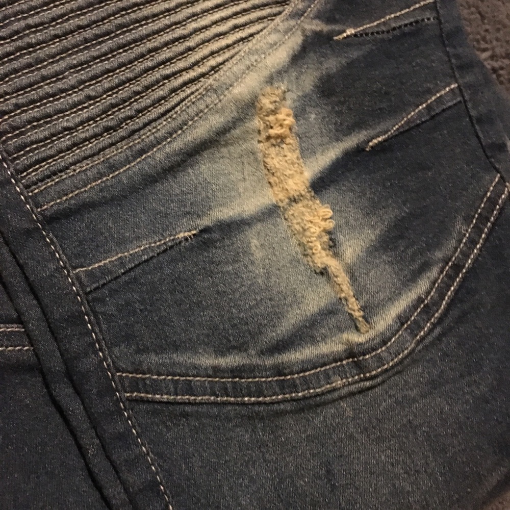 Guy Jeans